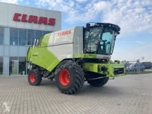 Claas Ceifeira-debulhadora usada