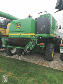 John Deere mietitrebbiatrice usato