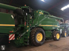 John Deere used Combine harvester