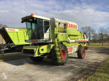 Claas Ceifeira-debulhadora usada
