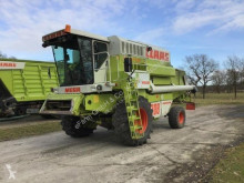 Claas Ceifeira-debulhadora usada