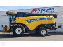 Moissonneuse-batteuse New Holland