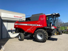 Moissonneuse-batteuse Massey Ferguson