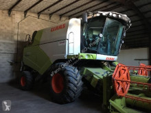 Moissonneuse-batteuse Claas