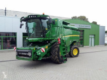 Ceifeira-debulhadora de rotor John Deere S680i