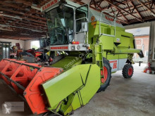Moissonneuse-batteuse Claas