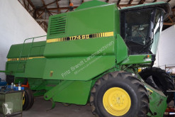 John Deere 3-straw walkers Combine harvester