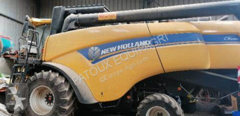 Skördemaskin-tröskmaskin New Holland CX 6080