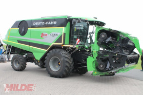 حصاد آلة حصاد ودرس Deutz-Fahr C 9306 TSB