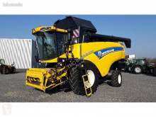 New Holland CX 6090 E used 6-straw walkers Combine harvester