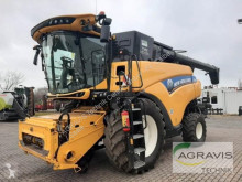 New Holland CR 8.90 Moissonneuse-batteuse occasion