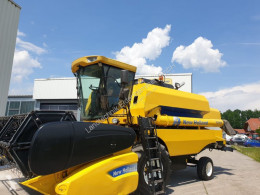 New Holland TC 5050 used Combine harvester