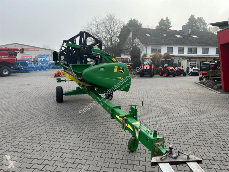 John Deere  W650 harvest