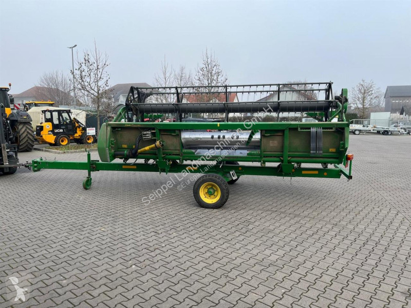 John Deere  W540 harvest