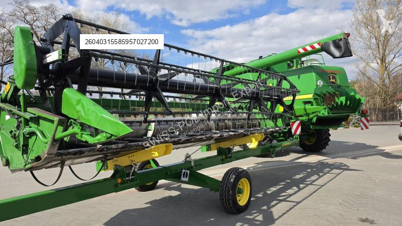 John Deere T550 harvest