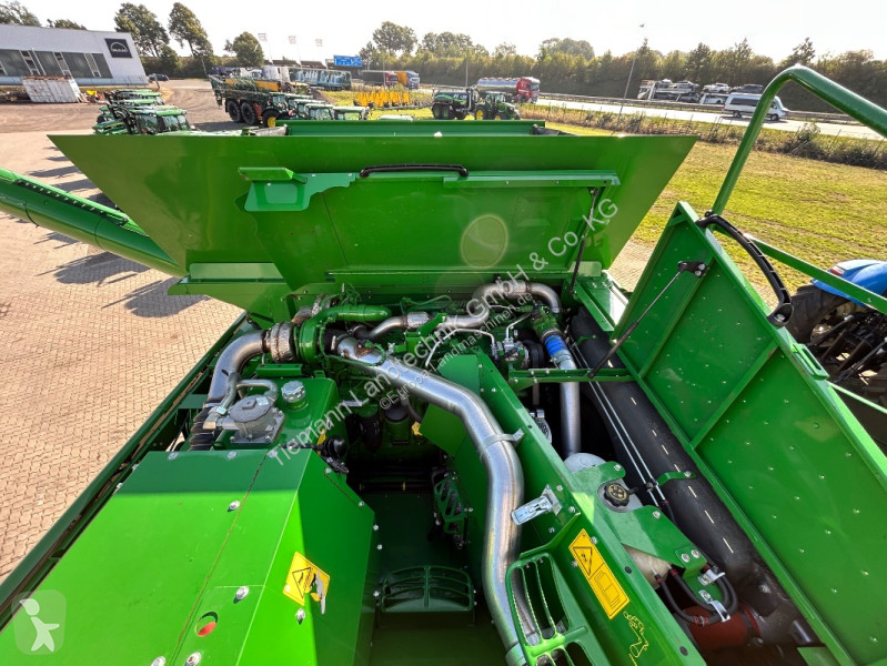 Aratás John Deere  T560