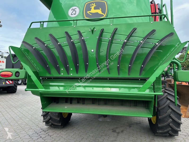Moisson John Deere T  i   Neumaschine