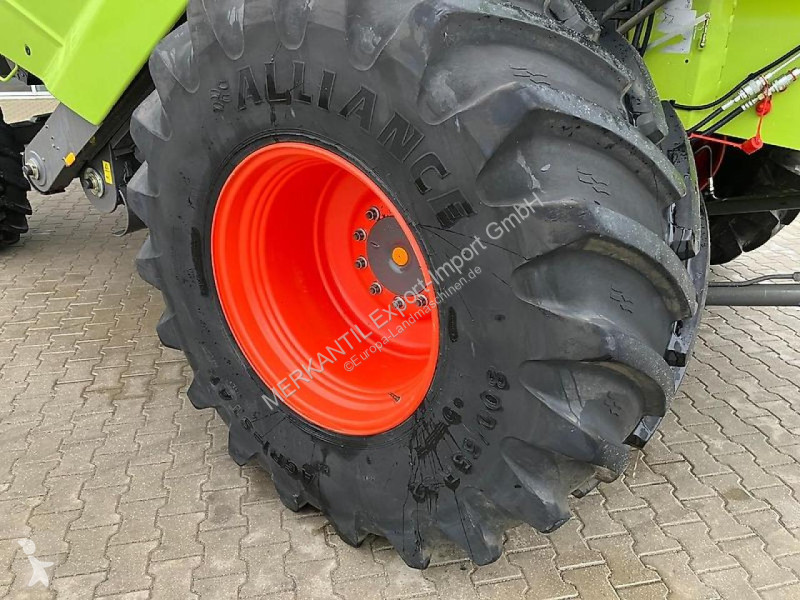 Moisson Claas  Tucano 440