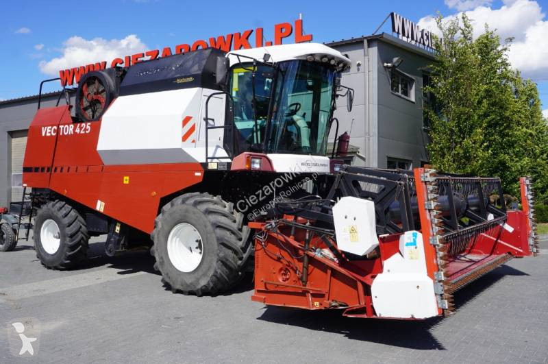 Moisson Rostselmash VECTOR 425 RSM-101 grain...