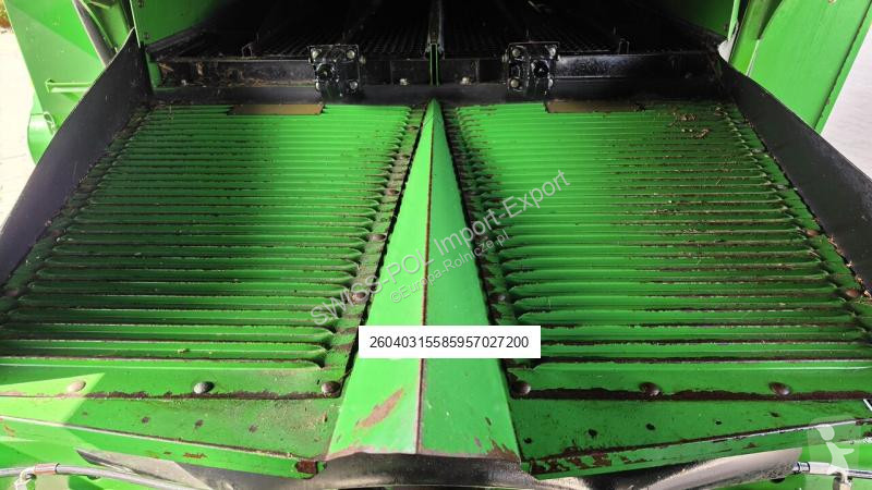 John Deere T550 harvest