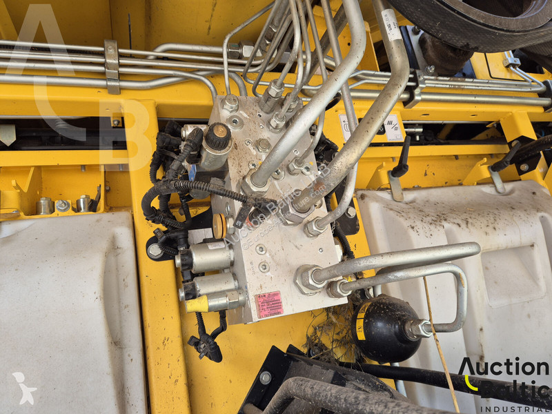 Cosecha New Holland CR 8.90