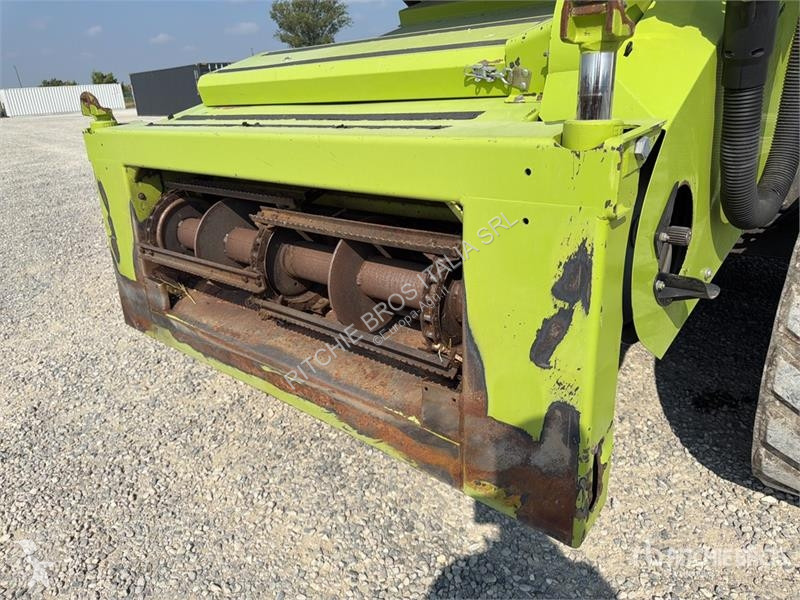 Збір врожаю Claas 750TT Combine Harvester