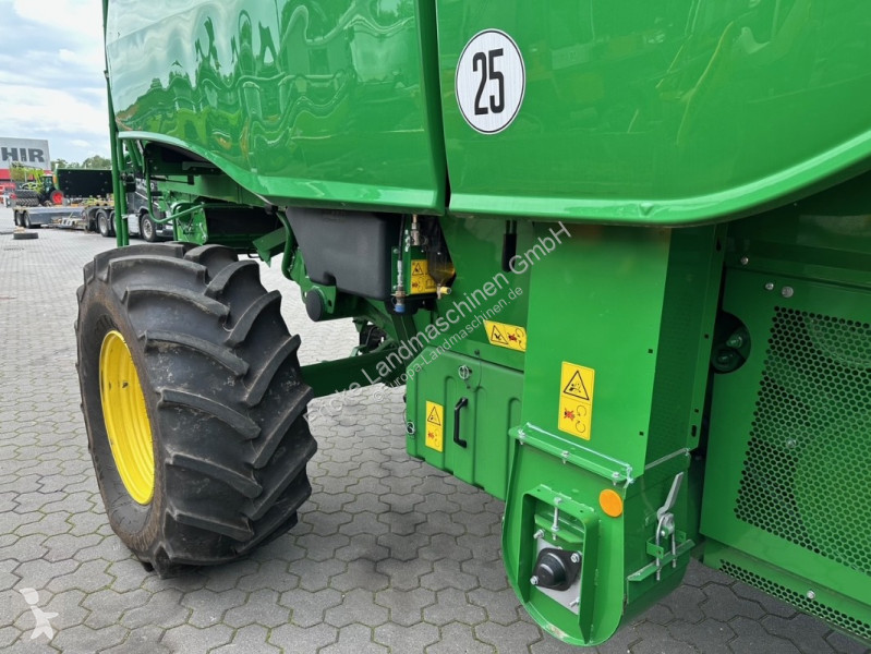 Moisson John Deere T  i   Neumaschine
