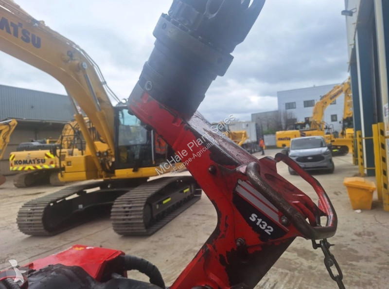 Høst Komatsu S 132