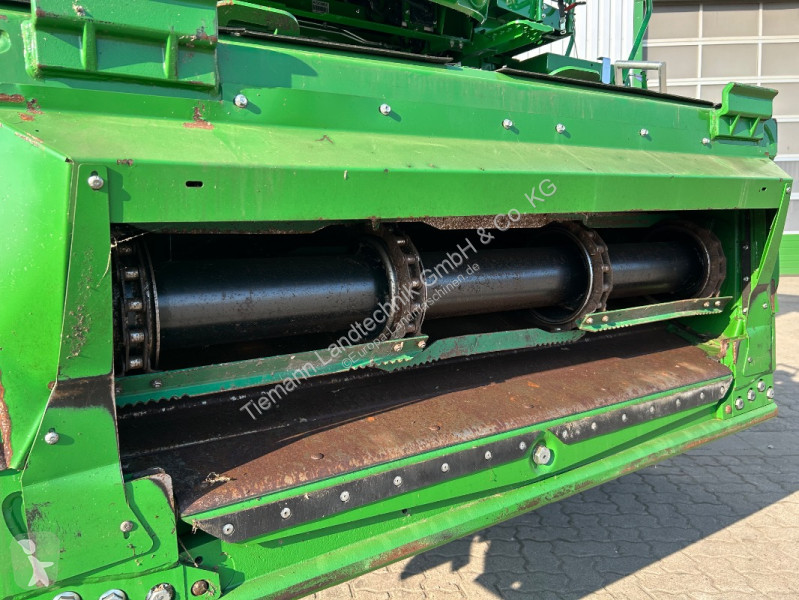 John Deere  T670 harvest