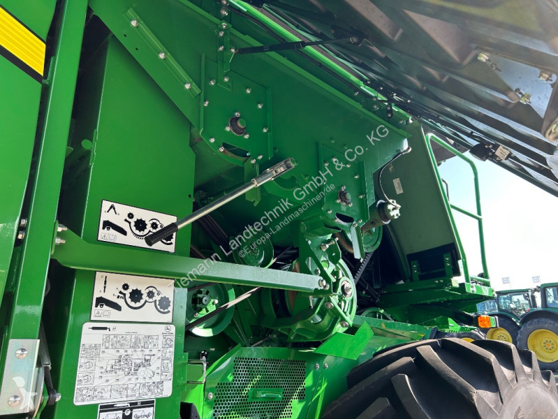 Aratás John Deere  T560