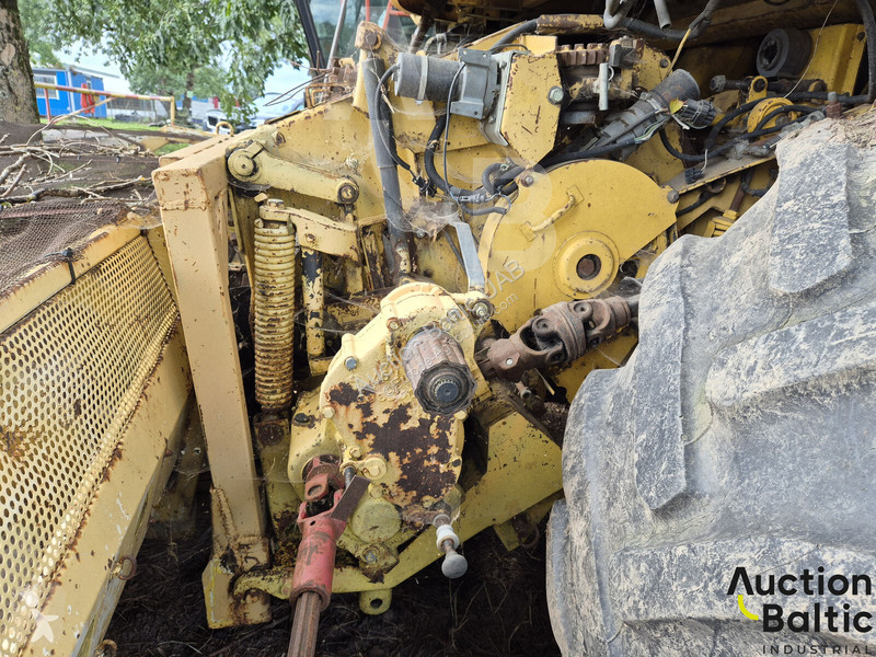 New Holland FX 375 harvest