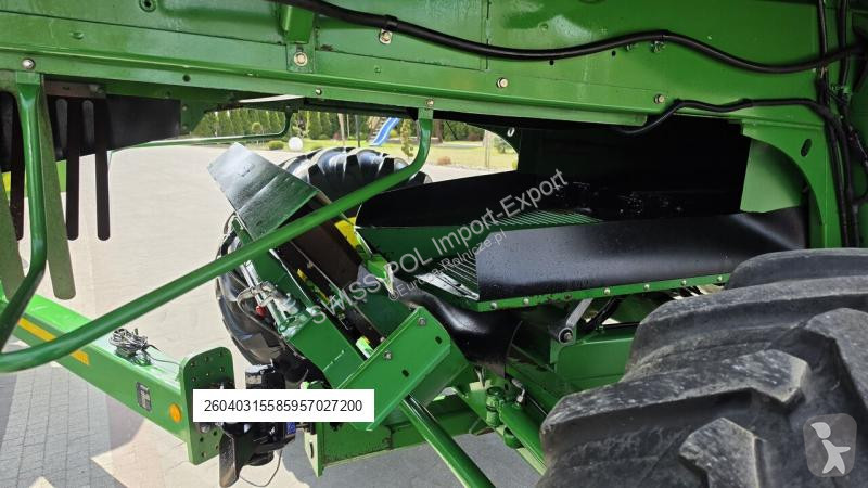John Deere T550 harvest