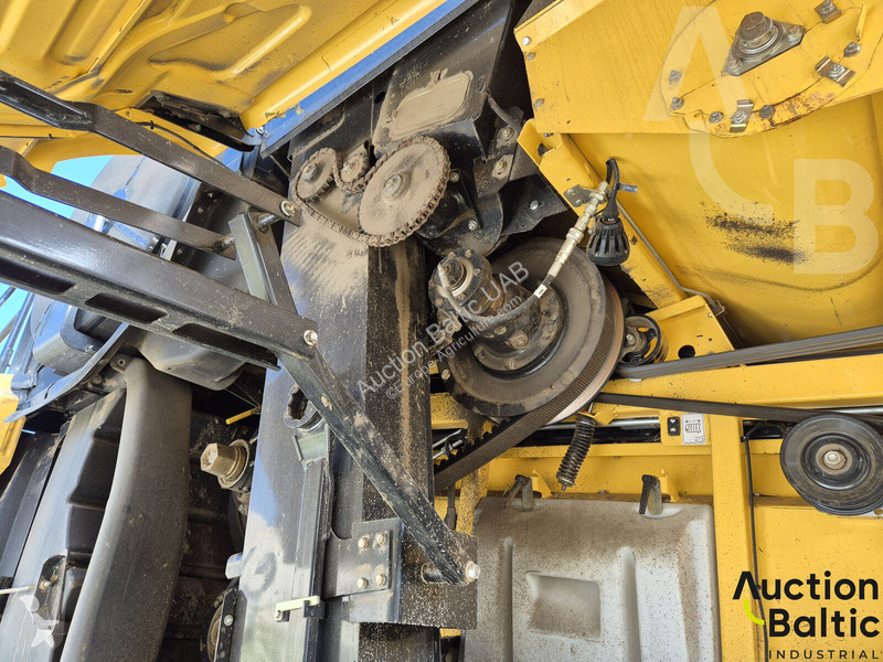 Cosecha New Holland CR 8.90