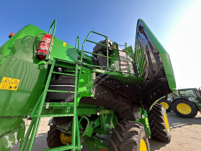 Aratás John Deere  T560