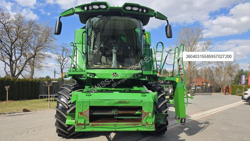 John Deere T550 harvest
