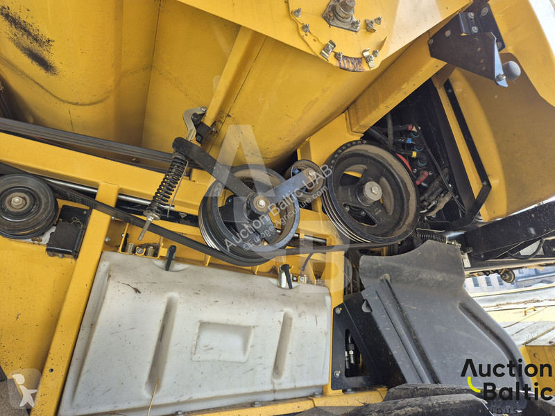 Cosecha New Holland CR 8.90