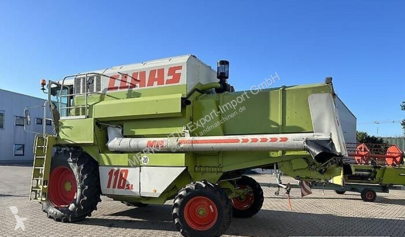 Moisson Claas Dominator 118 SL MAX