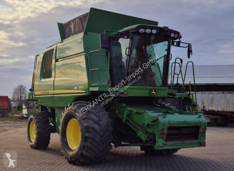 Moisson John Deere T560