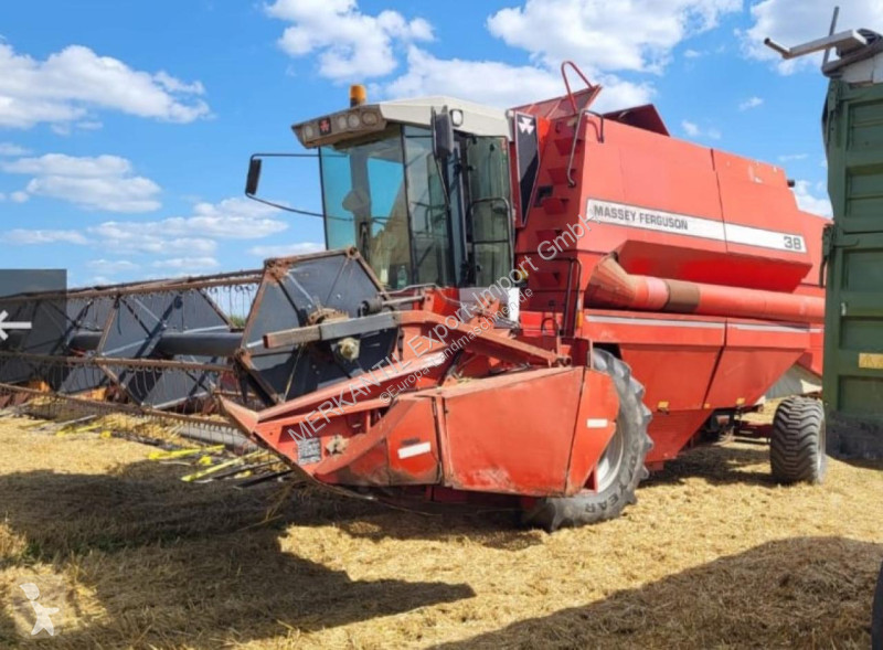 Moisson Massey Ferguson MF38