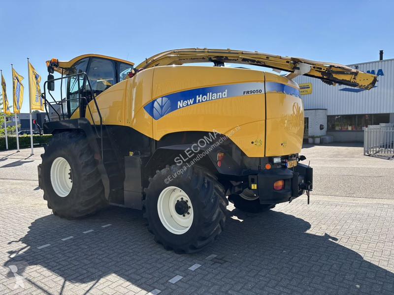 Moisson New Holland FR9050