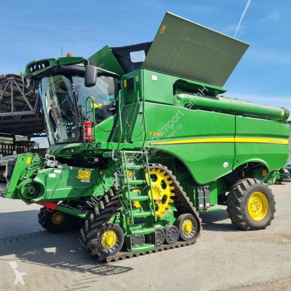 Moisson John Deere S 790