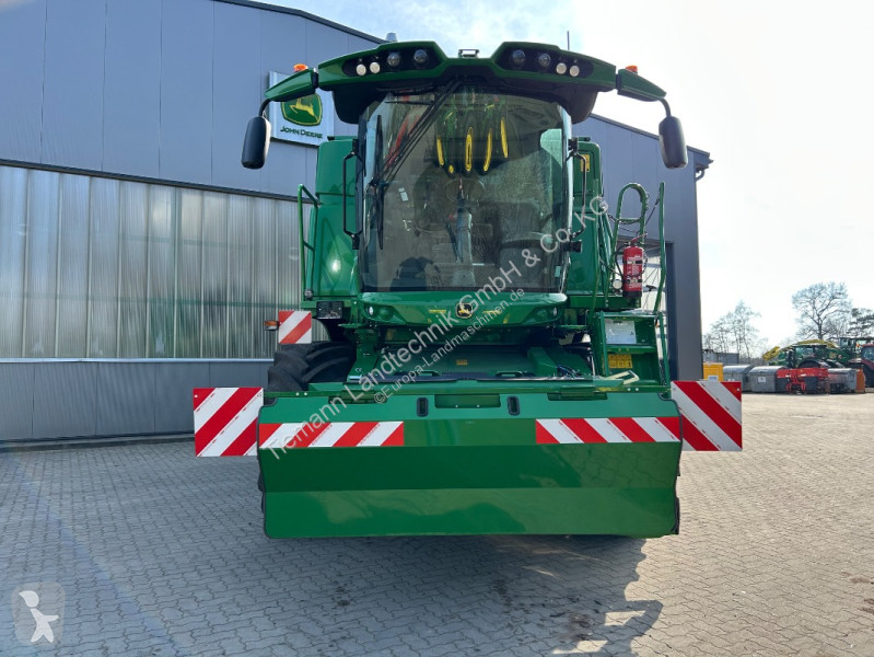 John Deere  T560 harvest