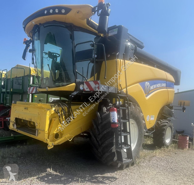 New Holland  CX 5.80 harvest