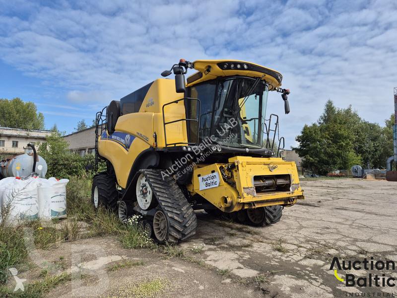 Cosecha New Holland CR 8.90
