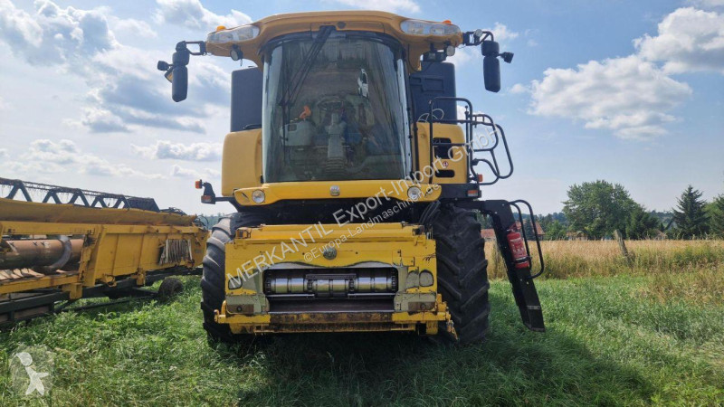 Cosecha New Holland  CR 9090
