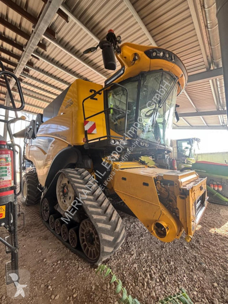Żniwa New Holland  CR 10.90