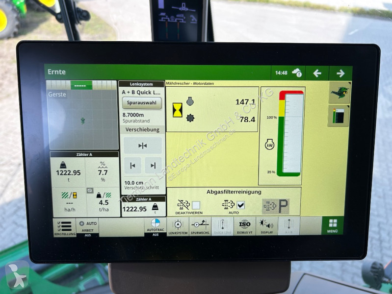 John Deere  T560 harvest