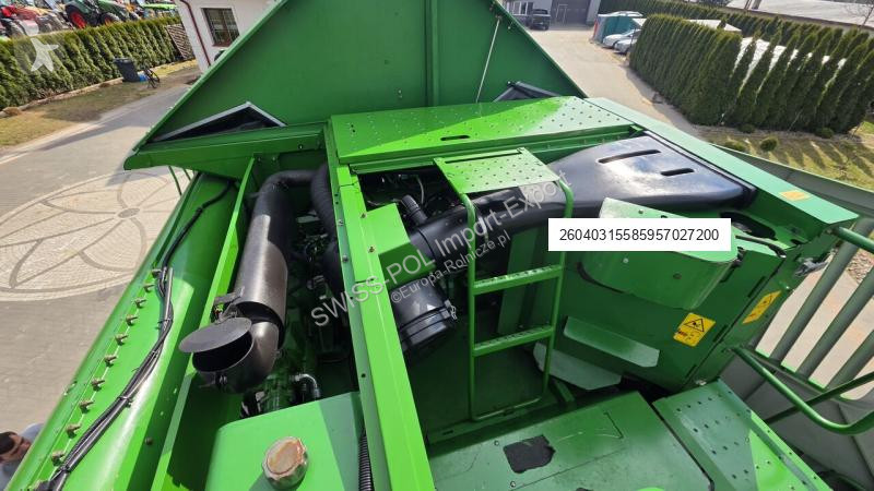 John Deere T550 harvest