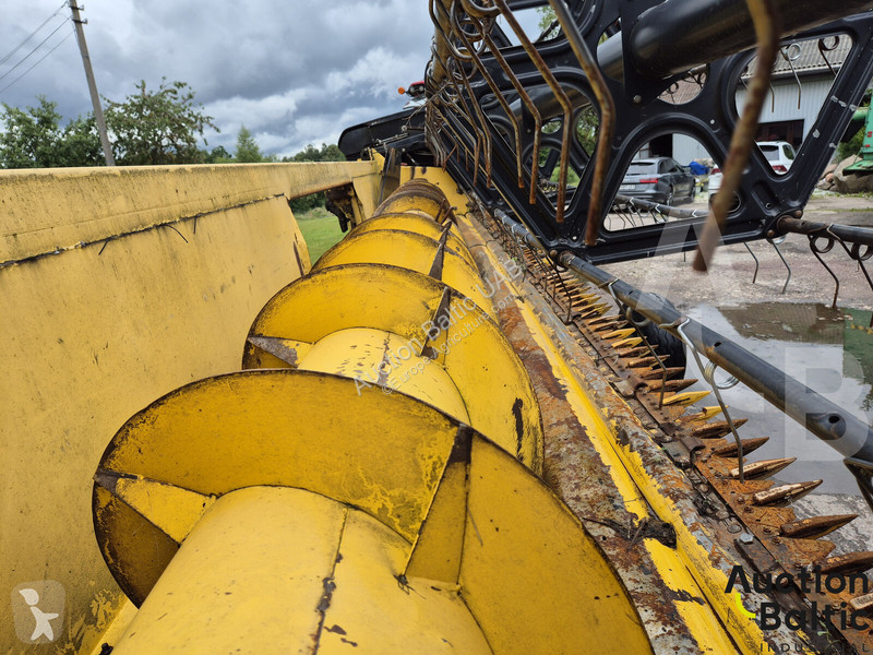 Skörd New Holland CS 6080