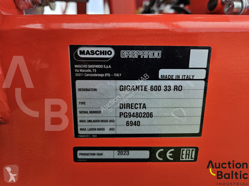 Skörd  Giganten 600 33 RO